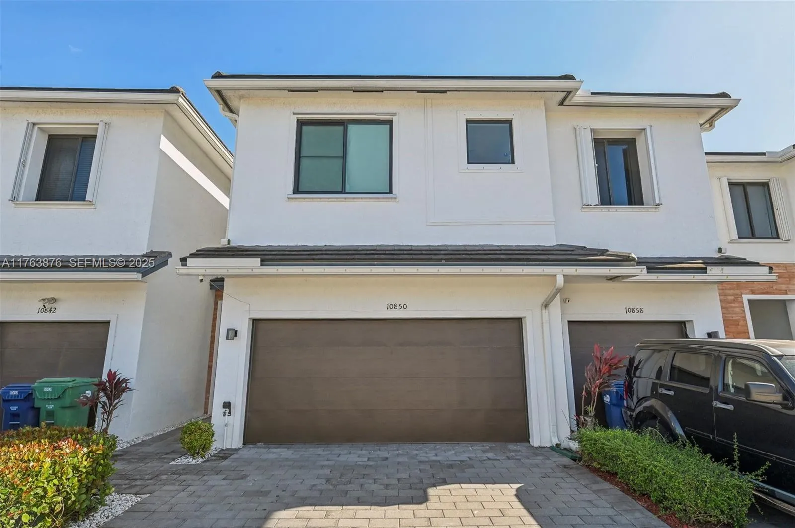 Foto de propiedad en 10850 SW 235th Lane, Homestead, FL 33032 Homestead con MLS# 