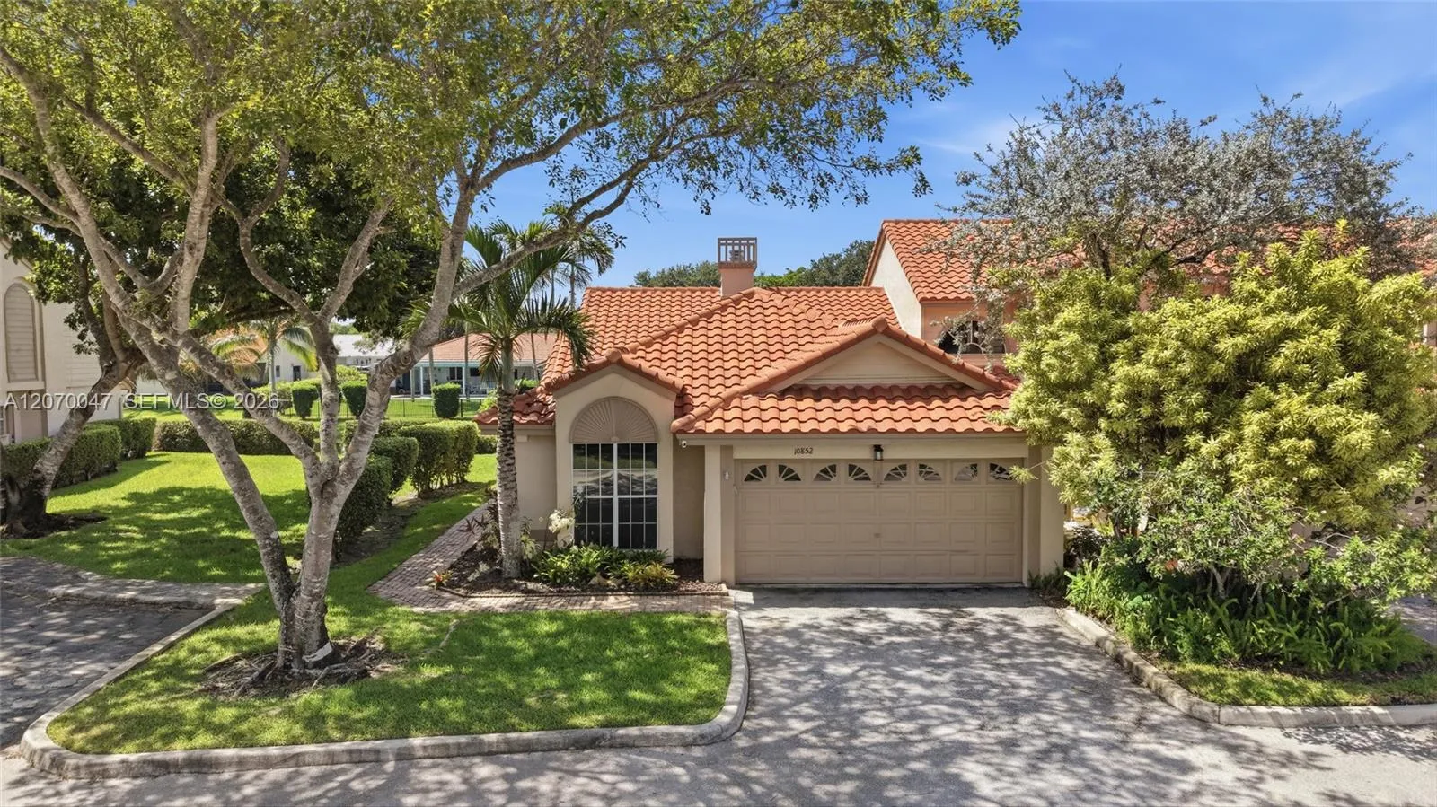 En Venta 10852 Cypress Glen Drive, Coral Springs, FL 33071, Coral Springs, FL 33071