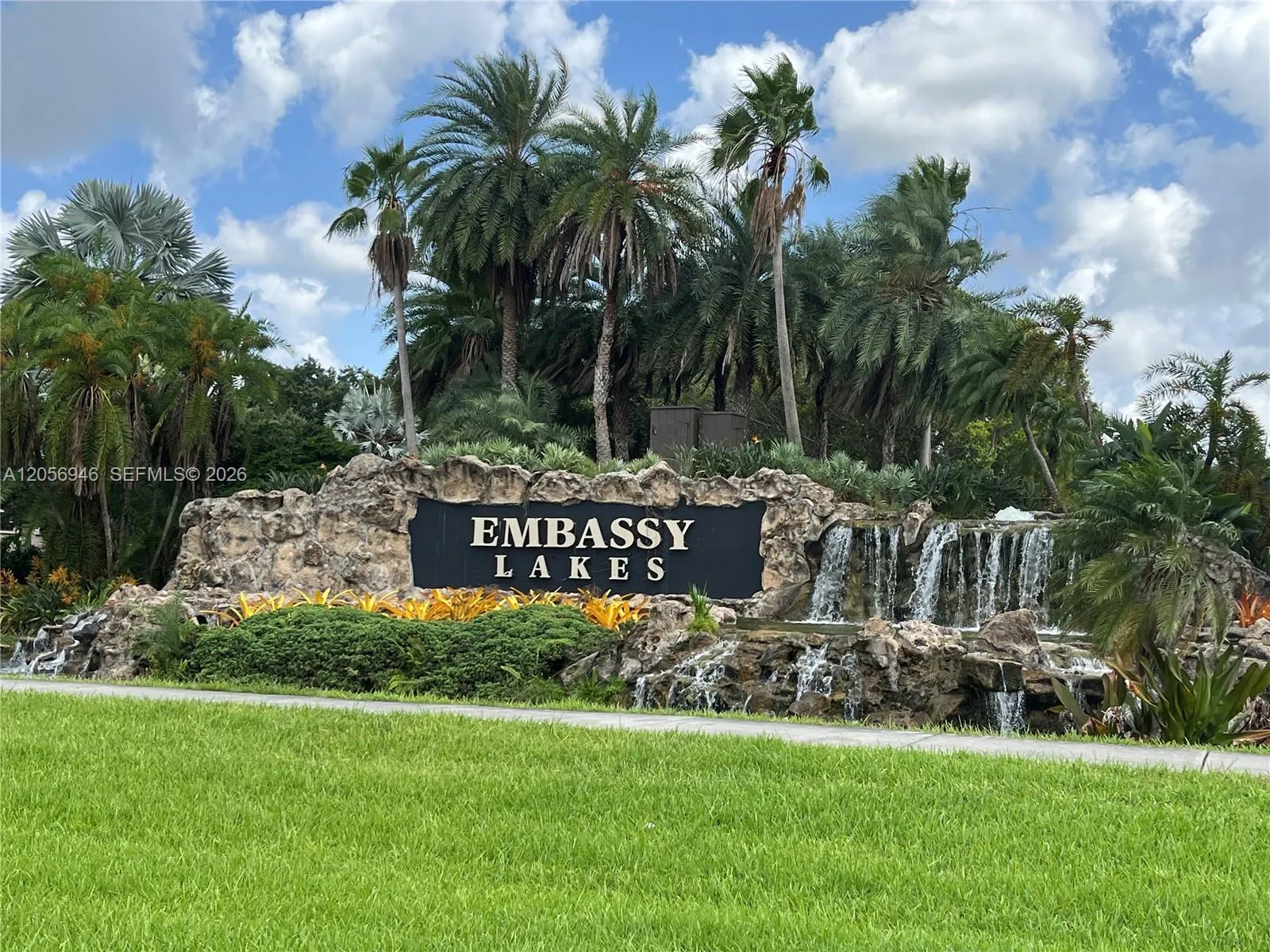 Foto de propiedad en 10854 Limeberry Drive, Cooper City, FL 33026 Cooper City con MLS# 