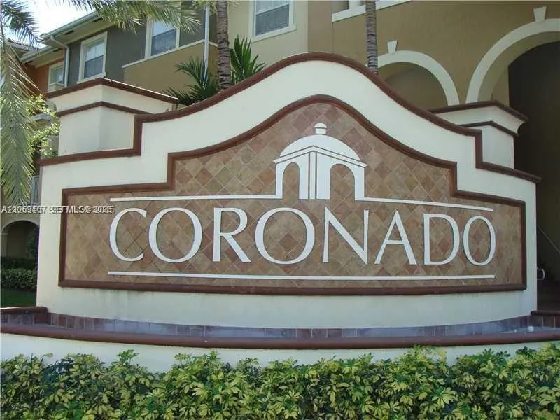 Foto de propiedad en 10855 NW 88th Terrace 103, Doral, FL 33178 Doral con MLS# 