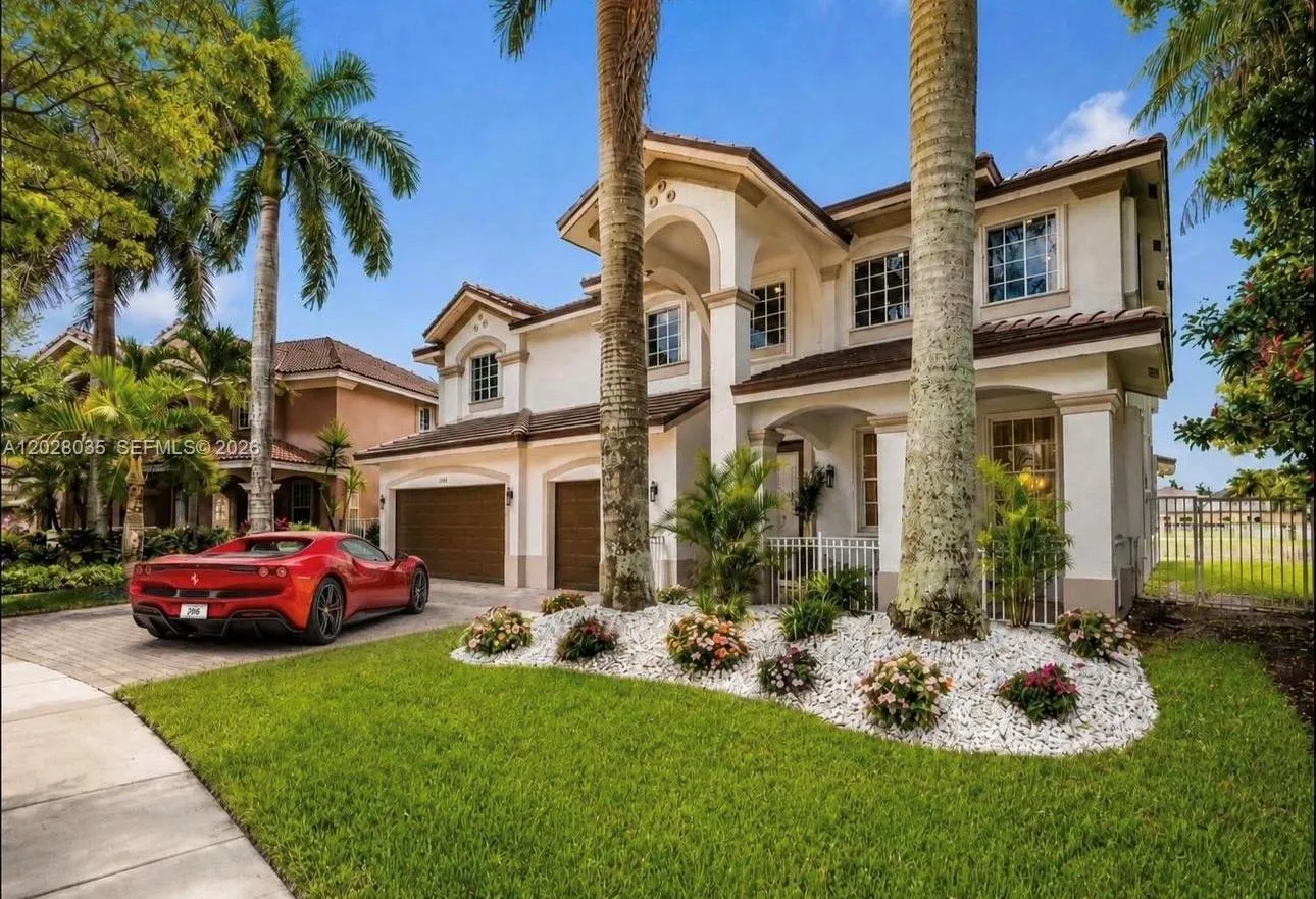 Foto de propiedad en 1088 Skylark Drive, Weston, FL 33327 Weston con MLS# 