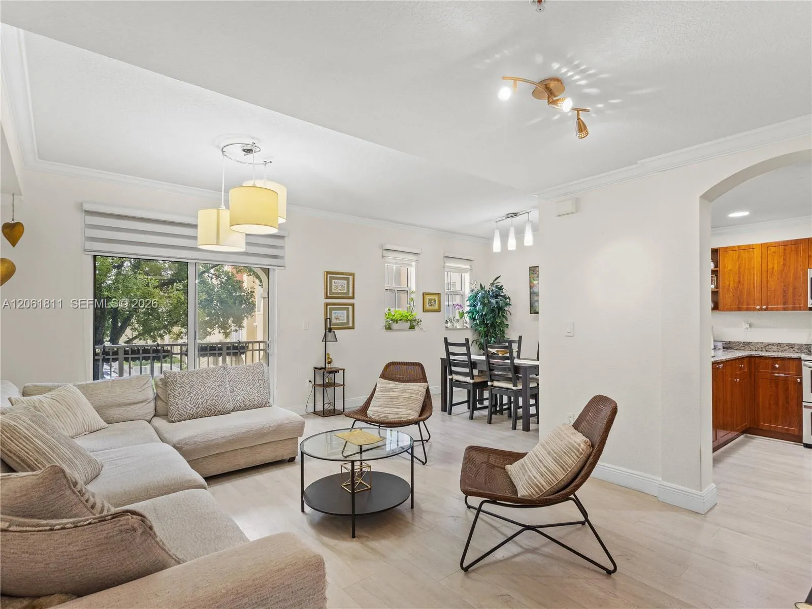 Foto de propiedad en 10885 NW 89th Terrace 217, Doral, FL 33178 Doral con MLS# 