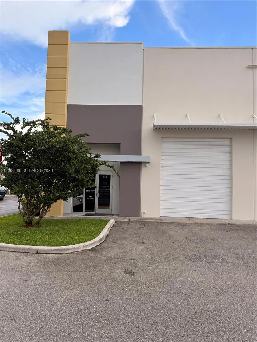 Foto de propiedad en 10891 NW 17th Street 139, Sweetwater, FL 33172 Sweetwater con MLS# 