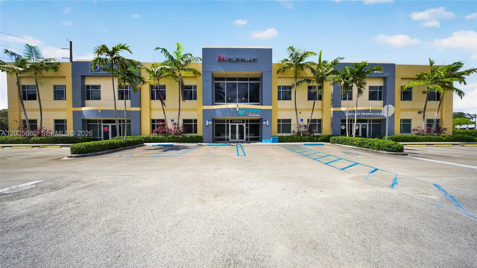 Foto de propiedad en 10900 NW 25th Street 202, Sweetwater, FL 33172 Sweetwater con MLS# 