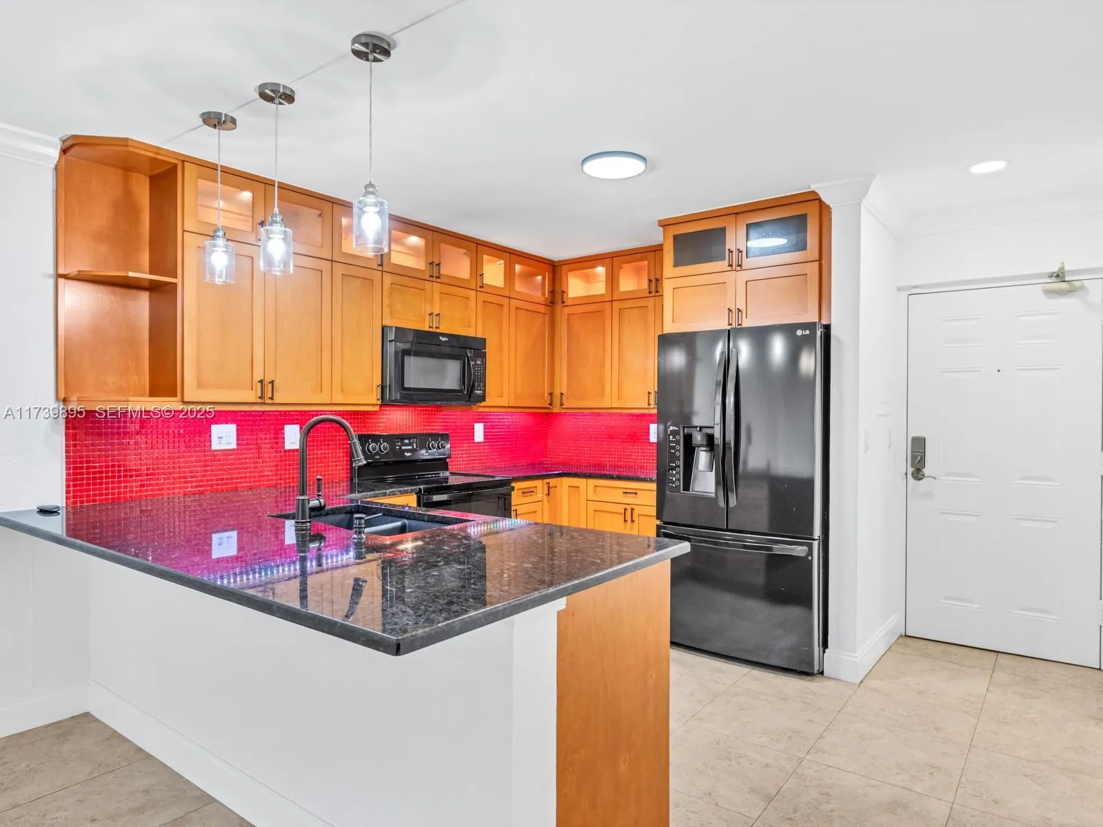 Foto de propiedad en 10900 SW 104th Street 114, Miami, FL 33176 Miami con MLS# 