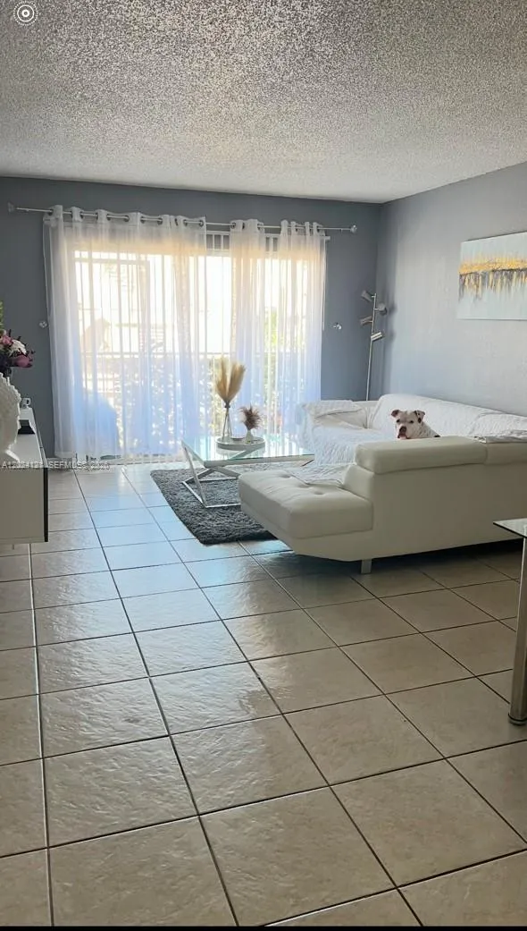 En Venta 10900 SW 104th Street 219, Miami, FL 33176, Miami, FL 33176
