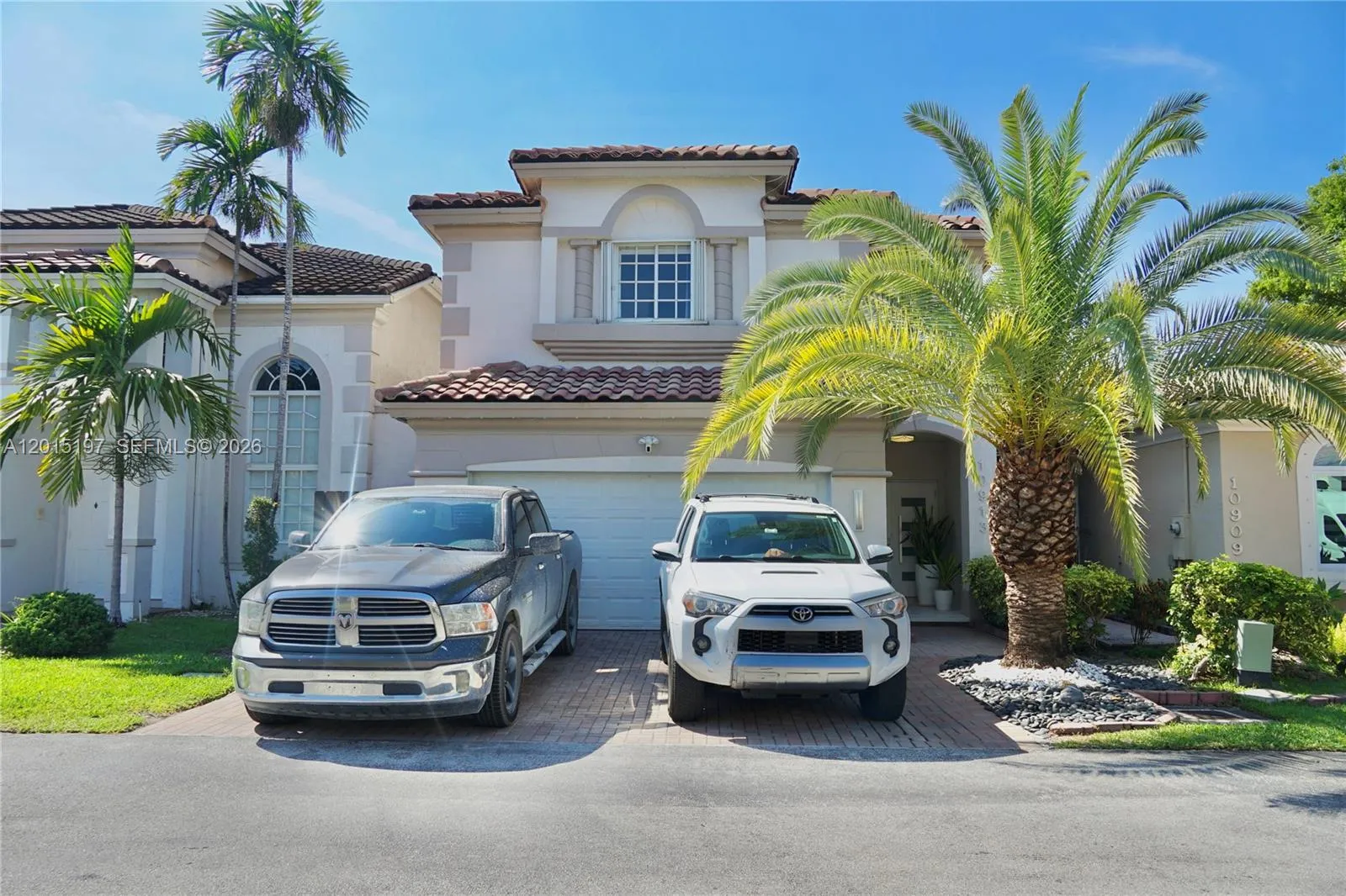 Foto de propiedad en 10913 NW 67th Street, Doral, FL 33178 Doral con MLS# 