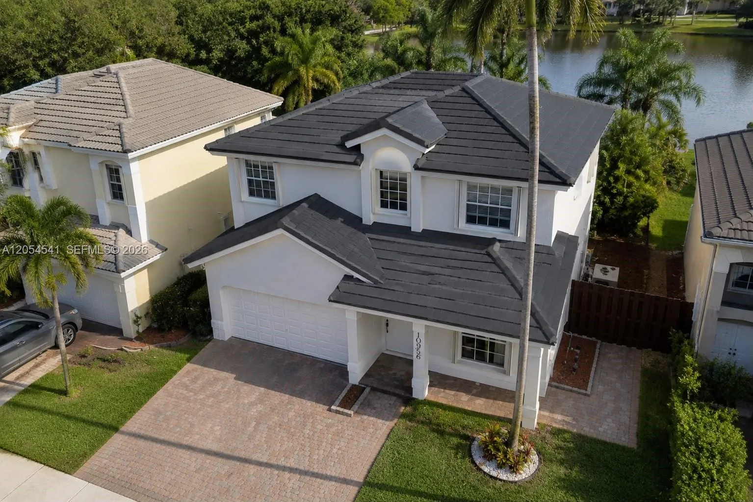 Foto de propiedad en 10956 NW 73rd Street 10956, Doral, FL 33178 Doral con MLS# 