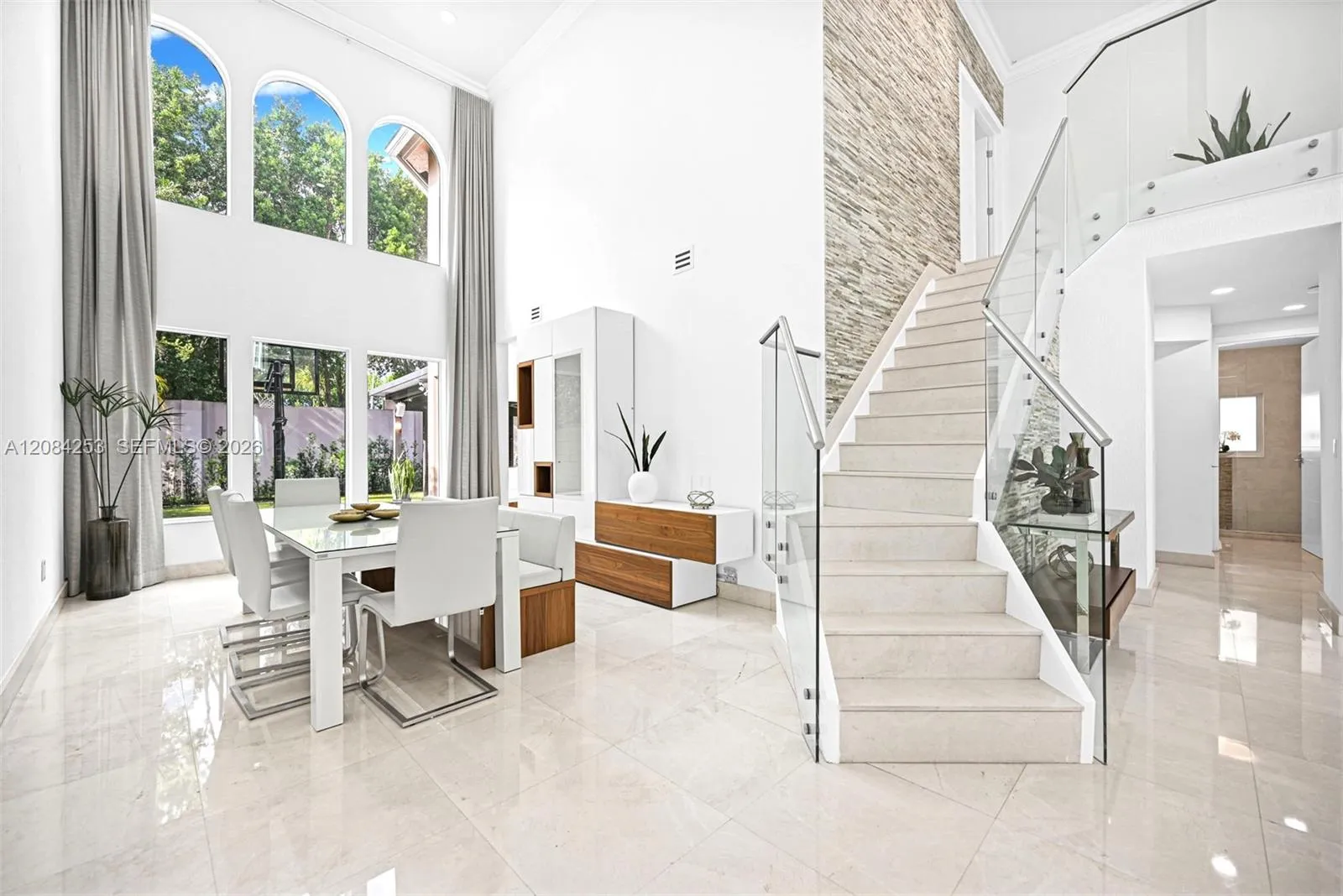 Foto de propiedad en 10957 NW 73rd Terrace, Doral, FL 33178 Doral con MLS# 