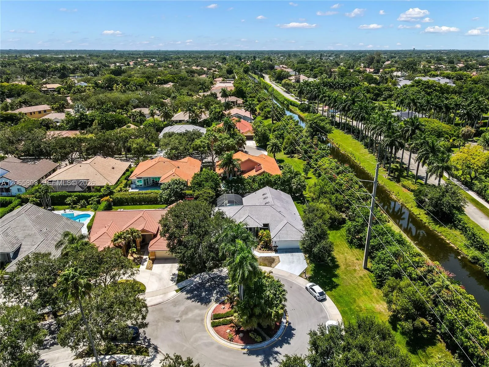 Foto de propiedad en 1097 Smoke Tree Court, Weston, FL 33326 Weston con MLS# 