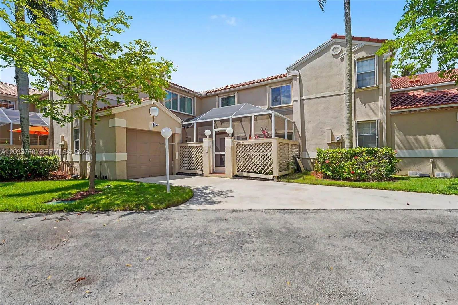 Foto de propiedad en 10994 Neptune Drive, Cooper City, FL 33026 Cooper City con MLS# 