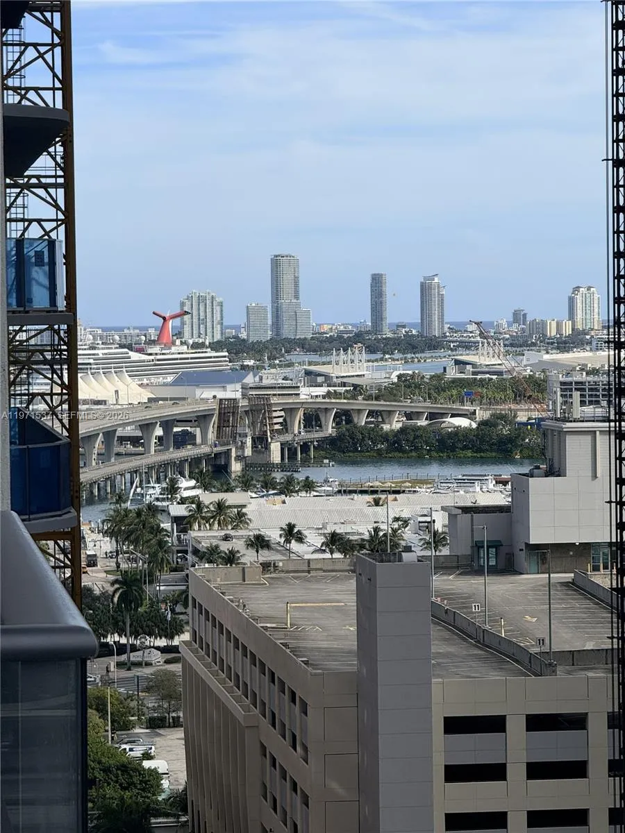 En Venta 11 NE 6th 1905, Miami, FL 33132, Miami, FL 33132