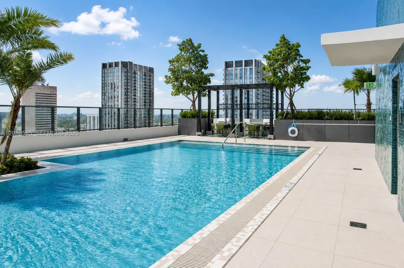 En Venta 11 NE 6th Street 1109, Miami, FL 33132, Miami, FL 33132
