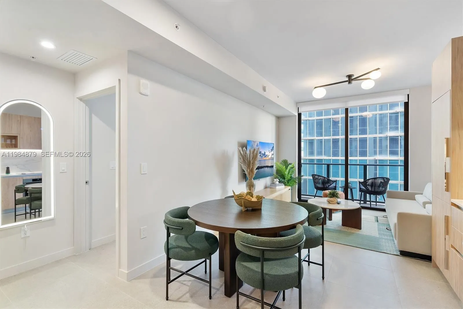 Foto de propiedad en 11 NE 6th Street 1805, Miami, FL 33132 Miami con MLS#