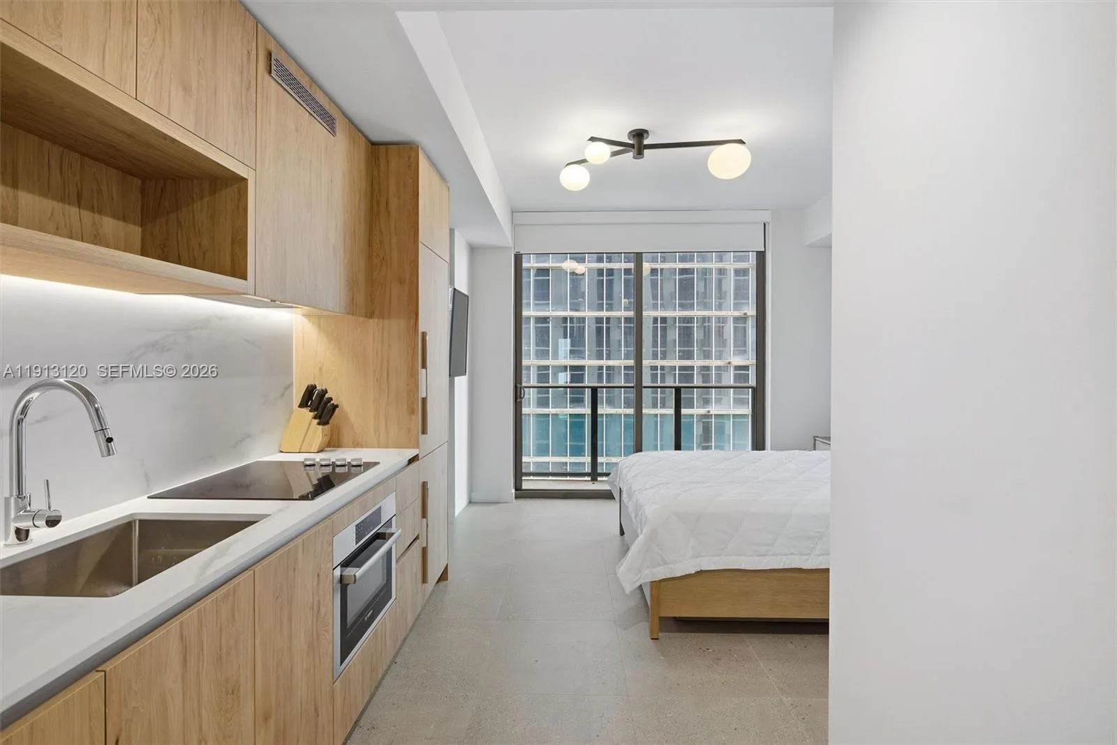 Foto de propiedad en 11 NE 6th Street 1906, Miami, FL 33132 Miami con MLS#