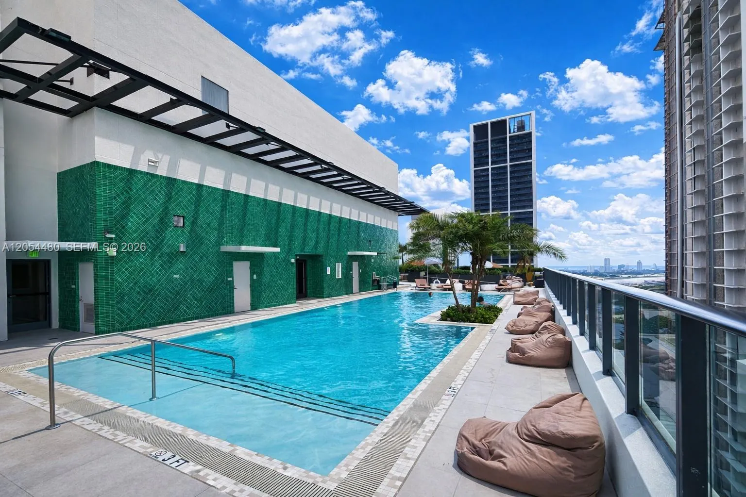 Foto de propiedad en 11 NE 6th Street 2102, Miami, FL 33132 Miami con MLS#