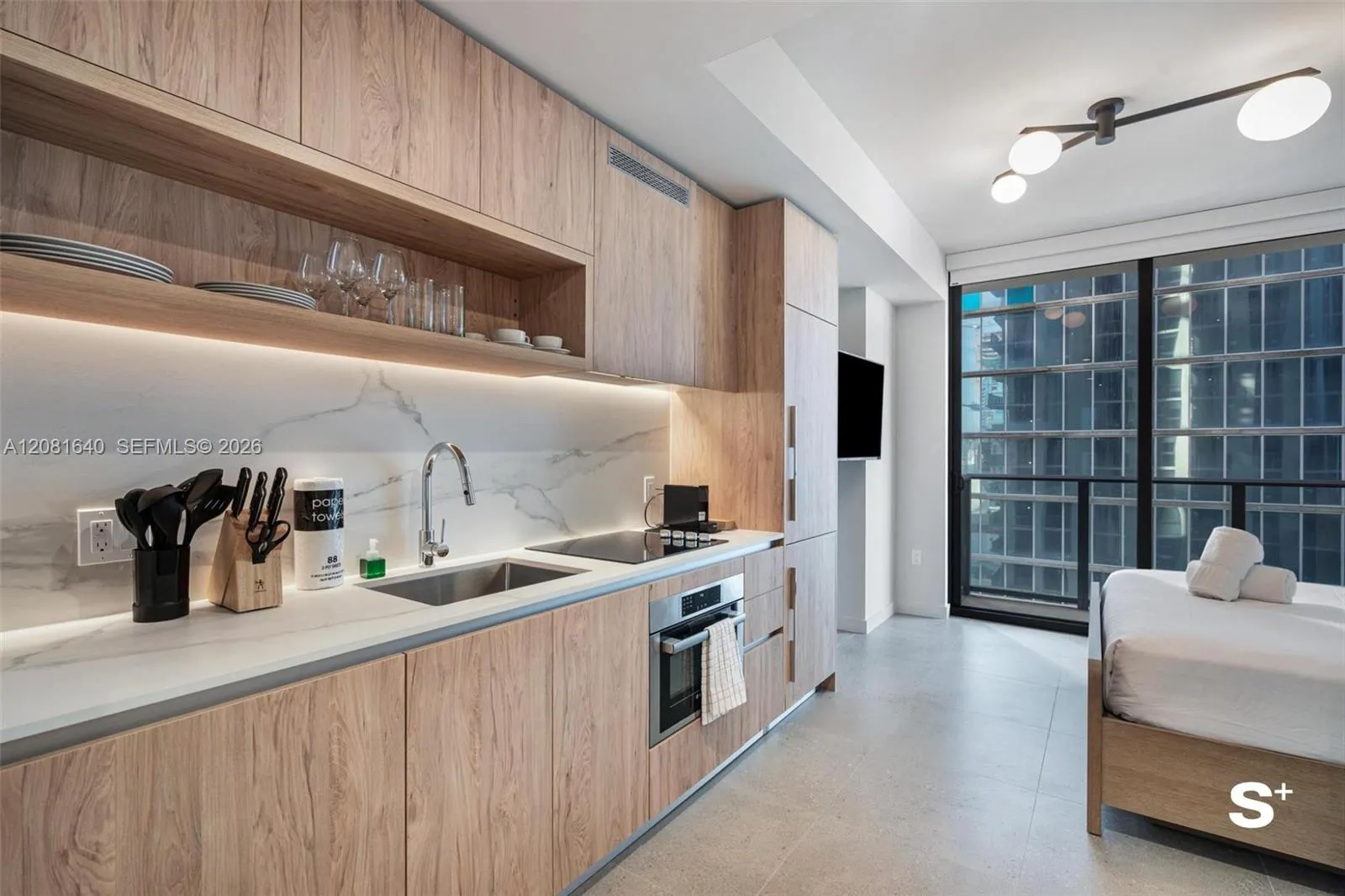 En Venta 11 NE 6th Street 2206, Miami, FL 33132, Miami, FL 33132