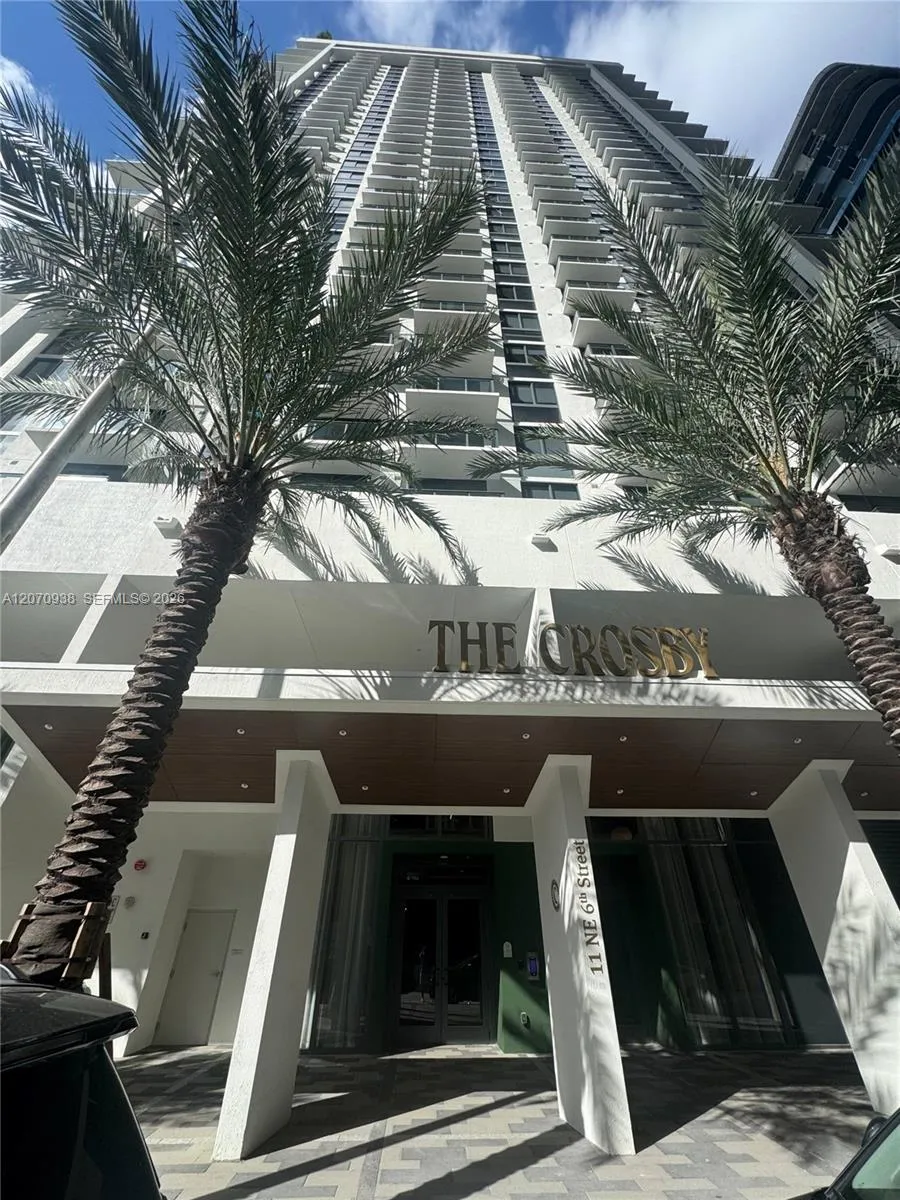Foto de propiedad en 11 NE 6th Street 705, Miami, FL 33132 Miami con MLS#