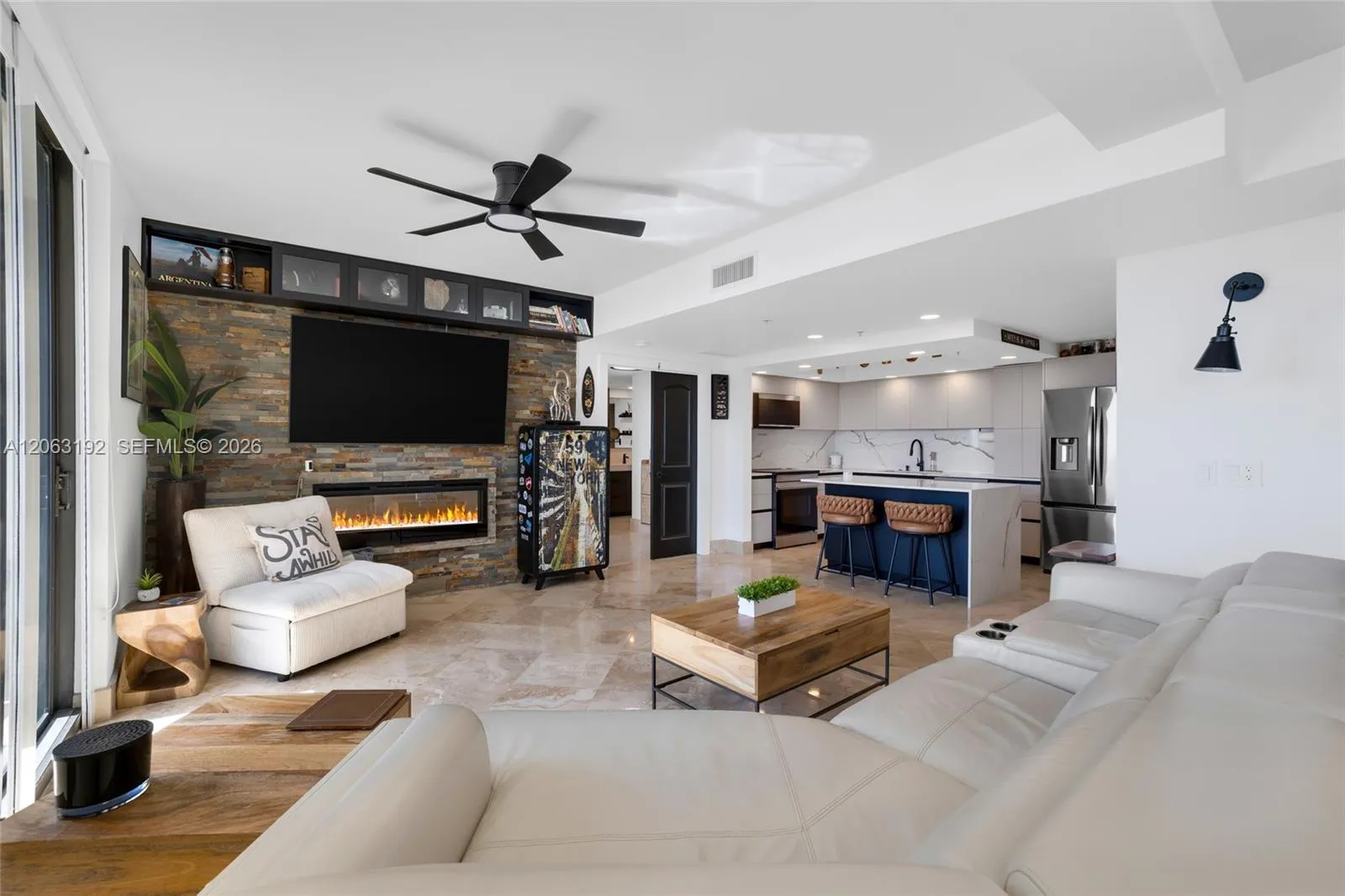 Foto de propiedad en 110 N Federal Highway 1118, Fort Lauderdale, FL 33301 Fort Lauderdale con MLS# 