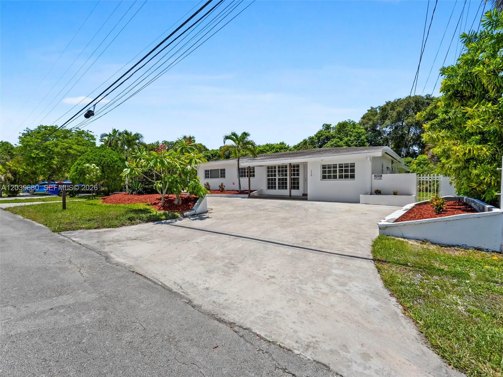 En Venta 110 NE 152nd Street, Miami, FL 33162, Miami, FL 33162
