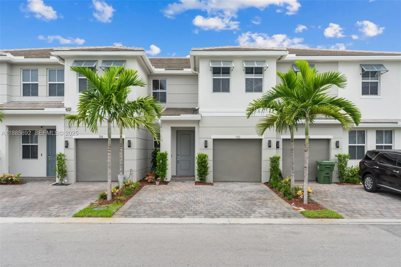 Foto de propiedad en 110 SW 171st Way, Pembroke Pines, FL 33027 Pembroke Pines con MLS# 