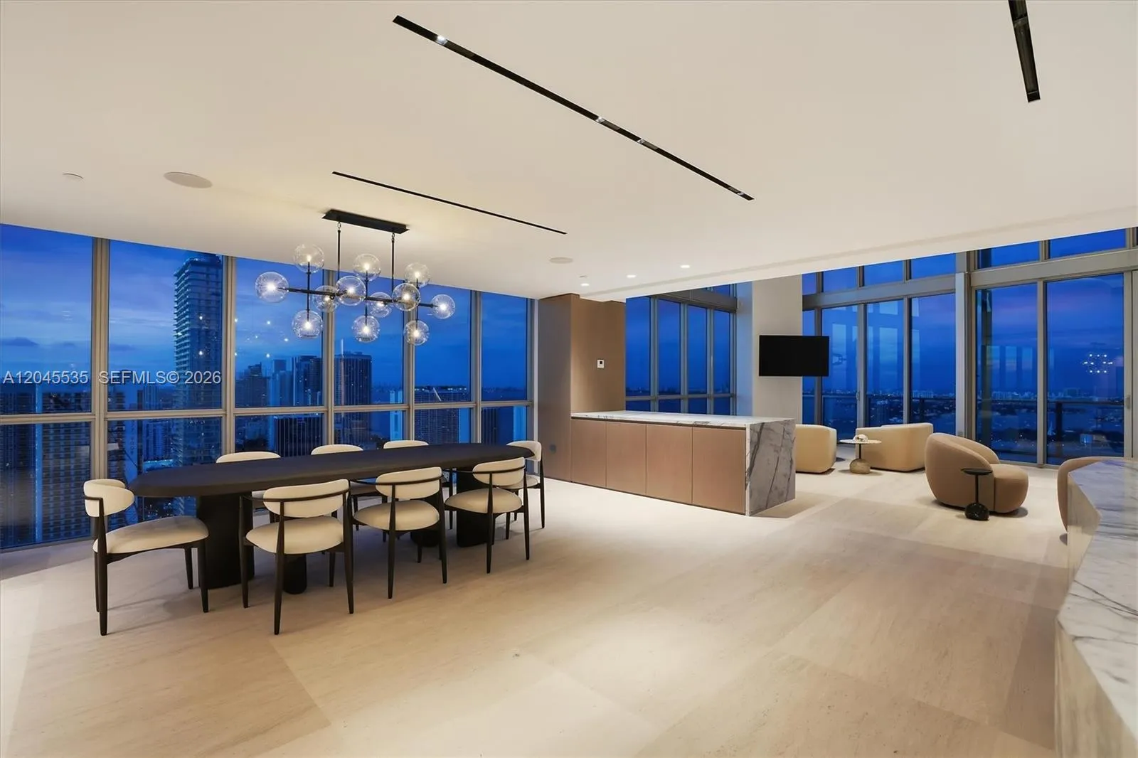 En Venta 1100 Biscayne Boulevard 3906, Miami, FL 33132, Miami, FL 33132