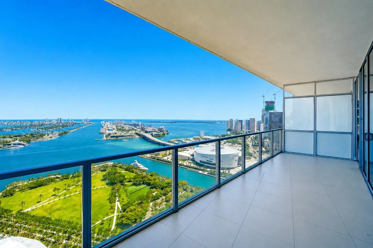 Foto de propiedad en 1100 Biscayne Boulevard 4402, Miami, FL 33132 Miami con MLS#