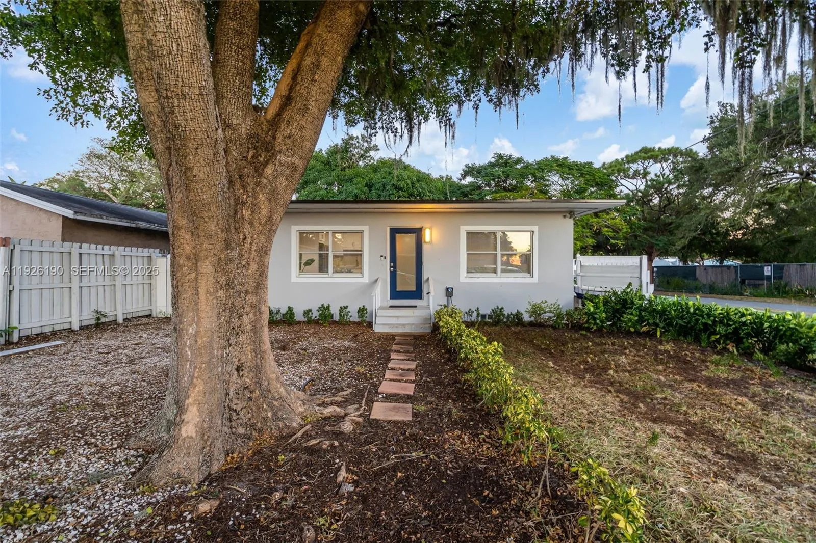 Foto de propiedad en 1100 NW 7th Avenue, Fort Lauderdale, FL 33311 Fort Lauderdale con MLS# 
