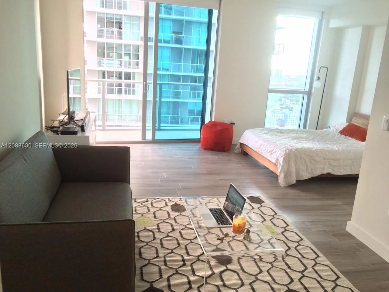 En Renta 1100 S Miami Avenue 3205, Miami, FL 33130, Miami, FL 33130