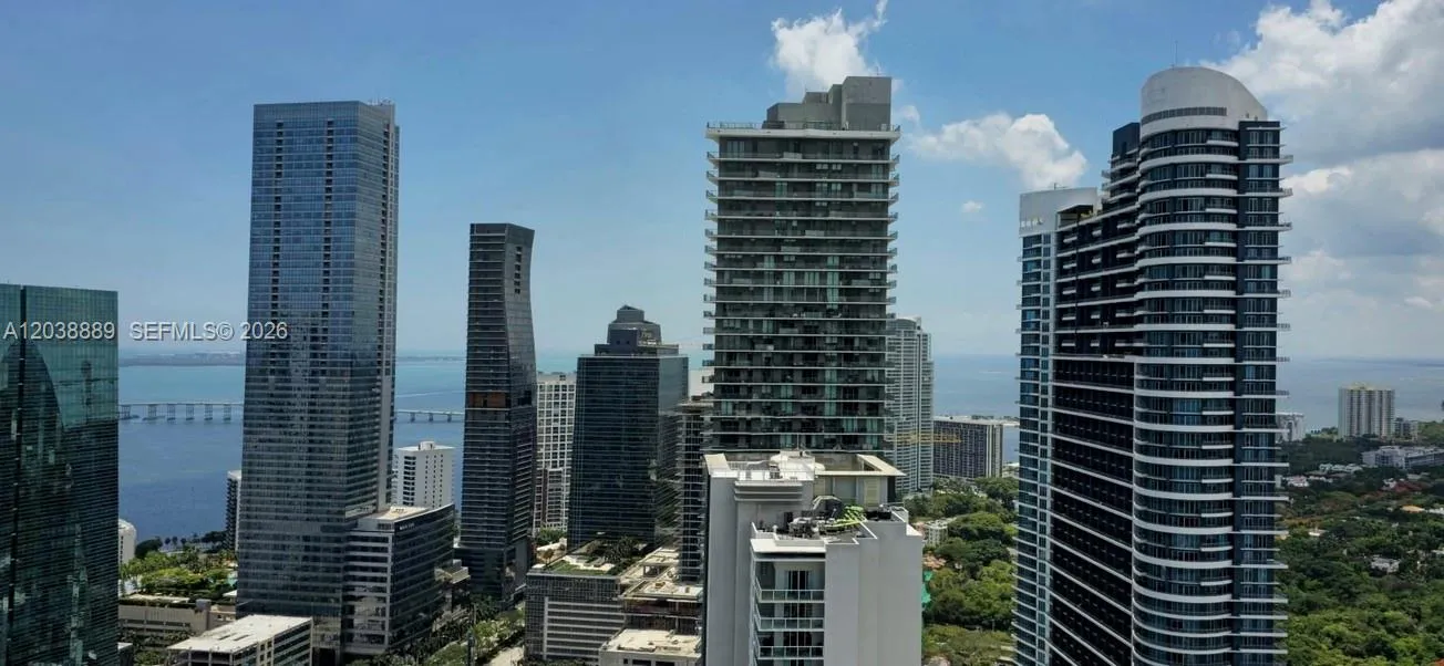 Alquilada 1100 S Miami Avenue 3808, Miami, FL 33130, Miami, FL 33130