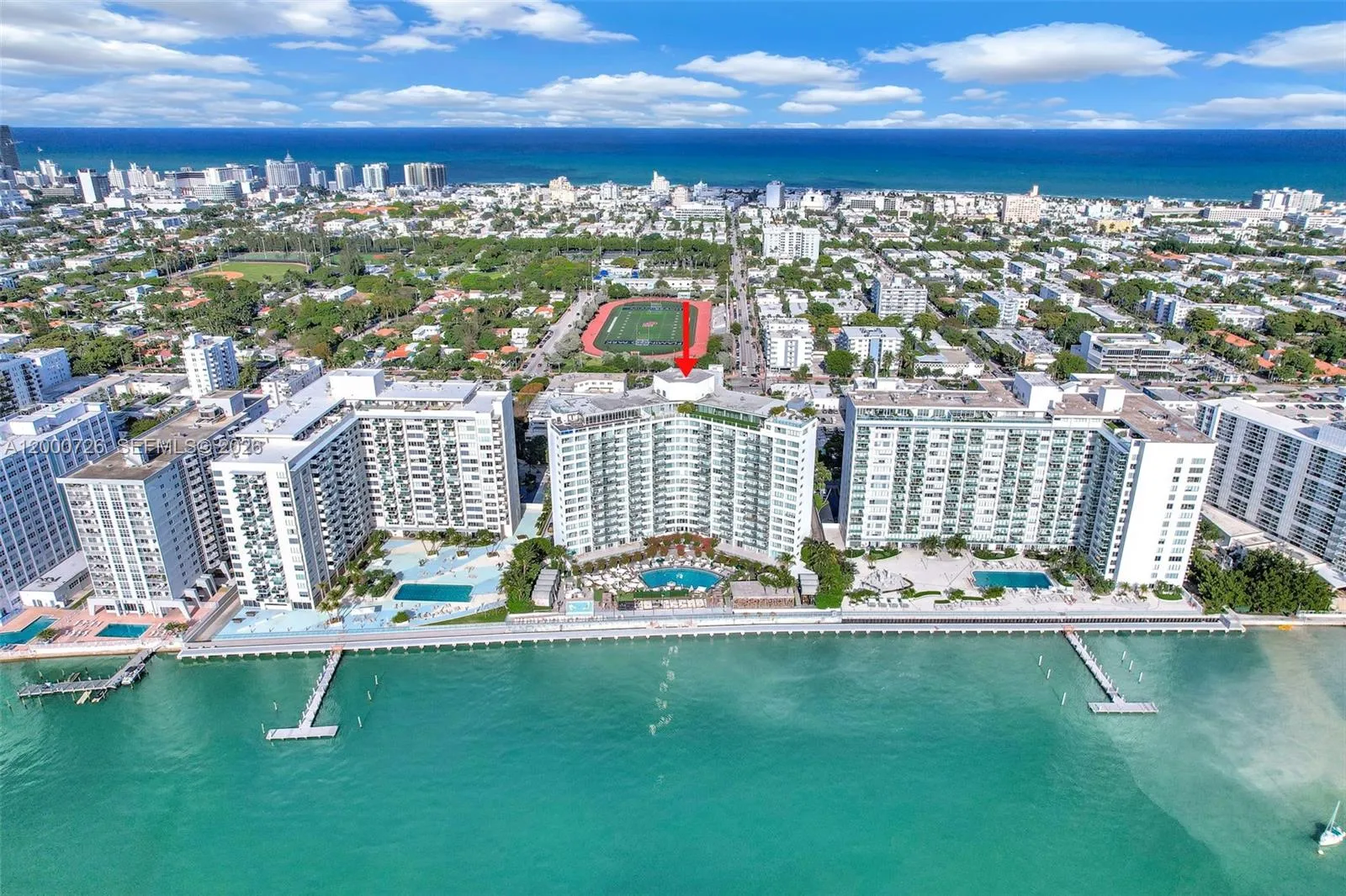 Foto de propiedad en 1100 West Avenue 916, Miami Beach, FL 33139 Miami Beach con MLS# 