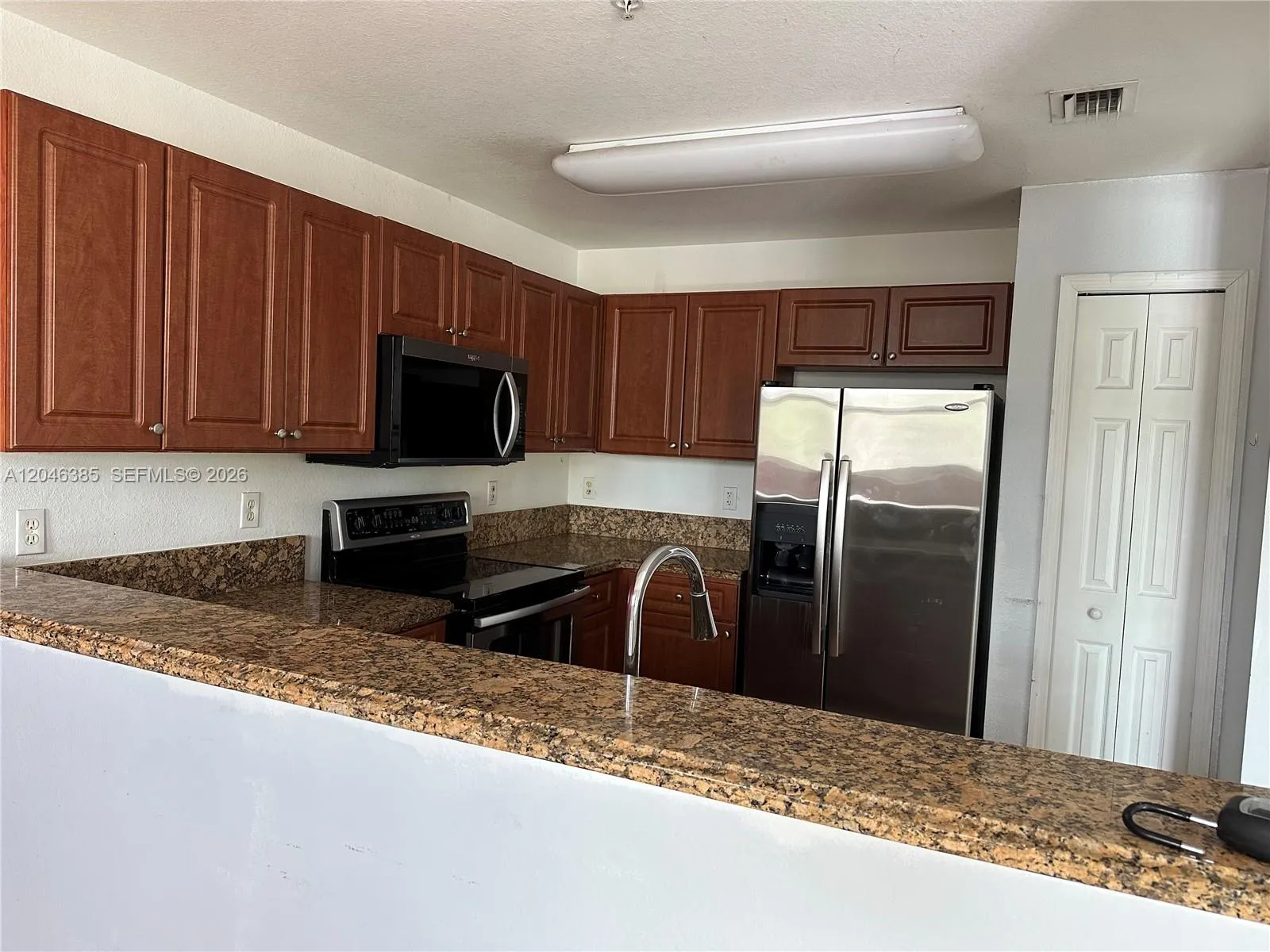 Foto de propiedad en 11002 NW 83rd Street 215, Doral, FL 33178 Doral con MLS# 