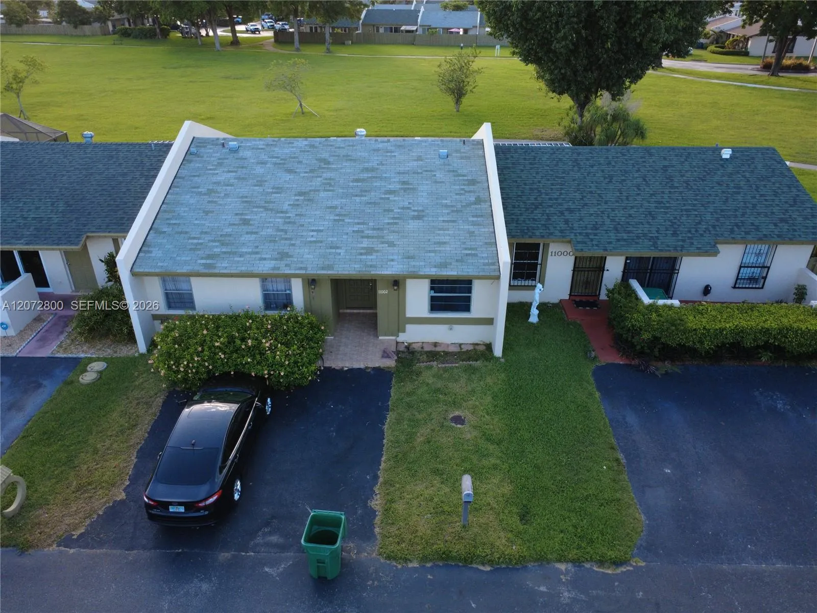 Foto de propiedad en 11002 SW 122nd Place 11002, Miami, FL 33186 Miami con MLS# 