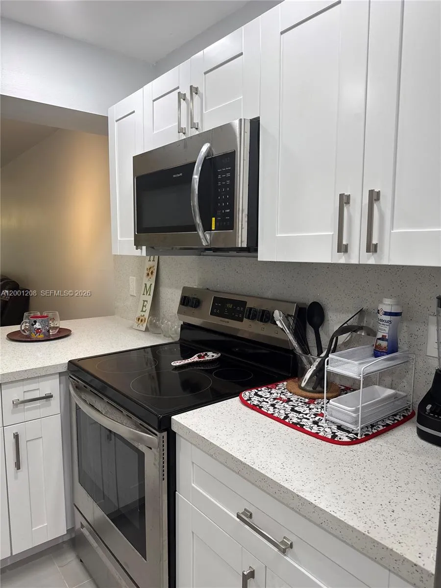 Foto de propiedad en 1102 Bahama Bend D2, Coconut Creek, FL 33066 Coconut Creek con MLS# 