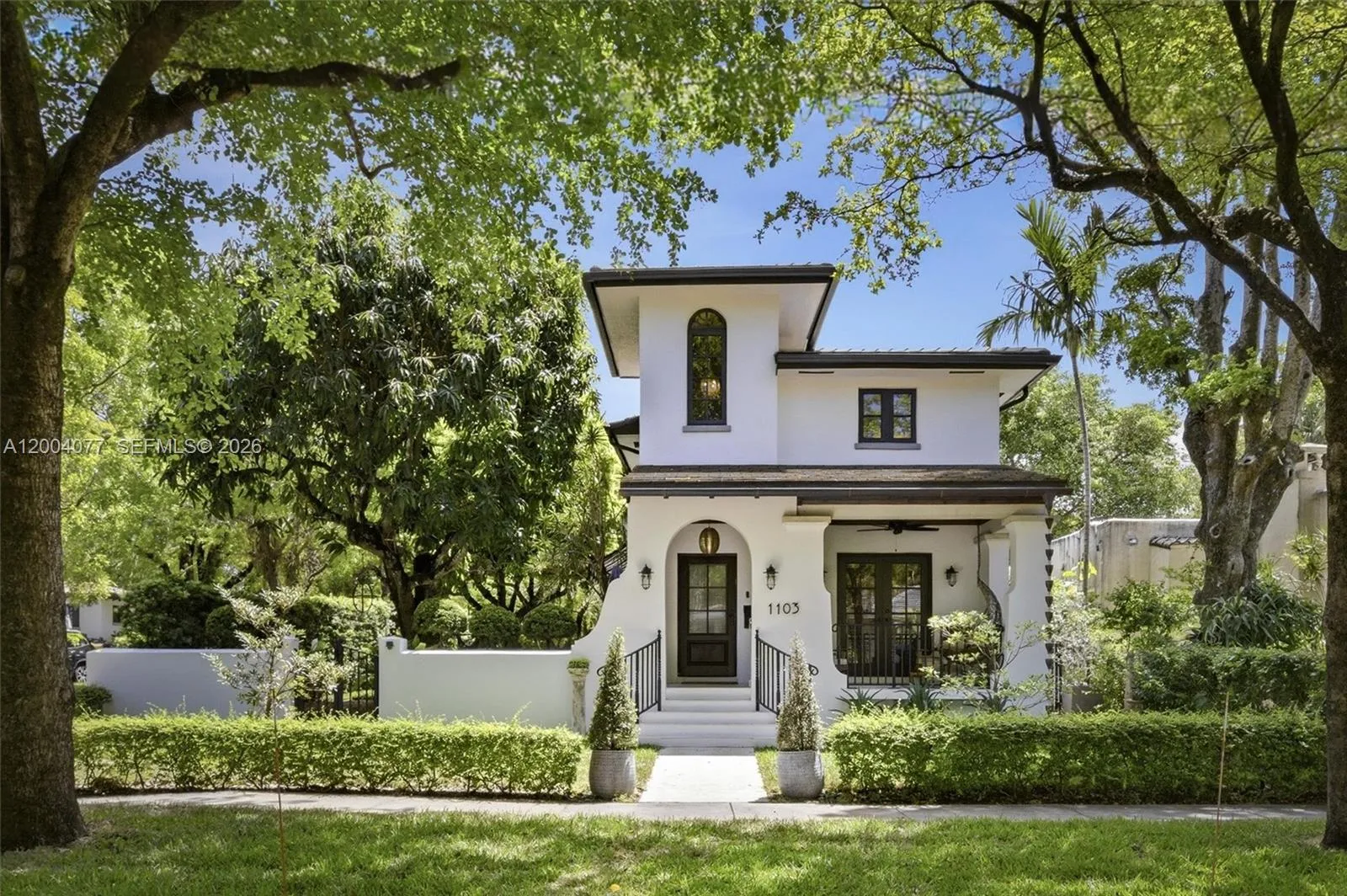 Foto de propiedad en 1103 Pizarro Street, Coral Gables, FL 33134 Coral Gables con MLS# 