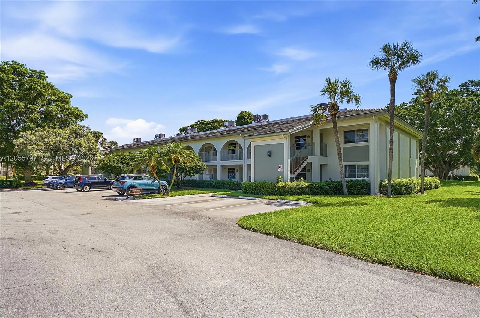 Foto de propiedad en 1105 Bahama Bend F2, Coconut Creek, FL 33066 Coconut Creek con MLS# 