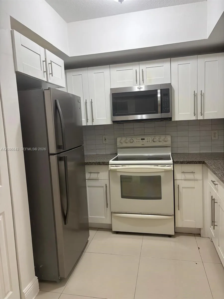 En Renta 11060 SW 196th Street 108, Cutler Bay, FL 33157, Cutler Bay, FL 33157