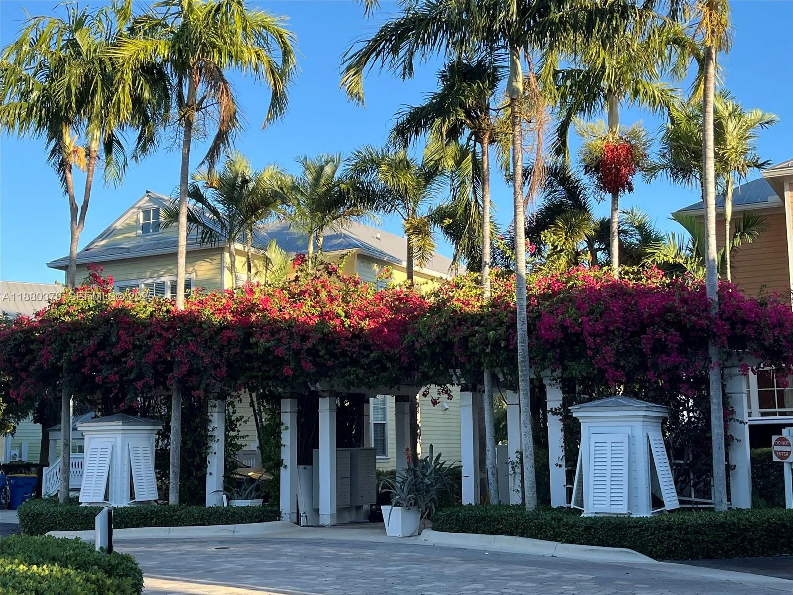 Foto de propiedad en 111 Anglers Way, Islamorada, FL 33036 Islamorada con MLS# 