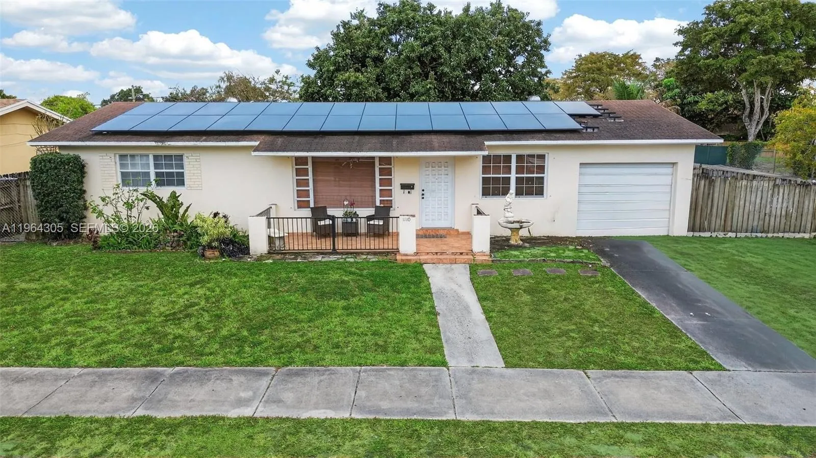 En Venta 1110 NE 204th Terrace, Miami, FL 33179, Miami, FL 33179
