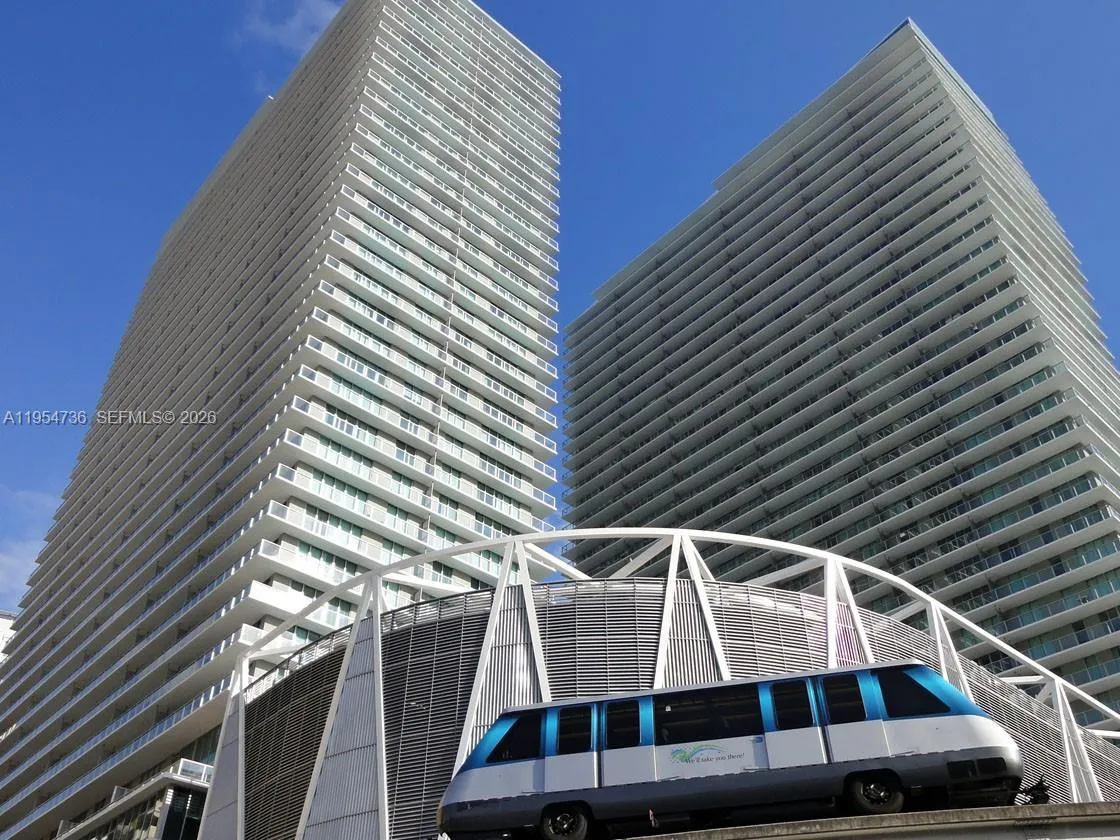 Foto de propiedad en 1111 SW 1 Avenue 3022-N, Miami, FL 33130 Miami con MLS#