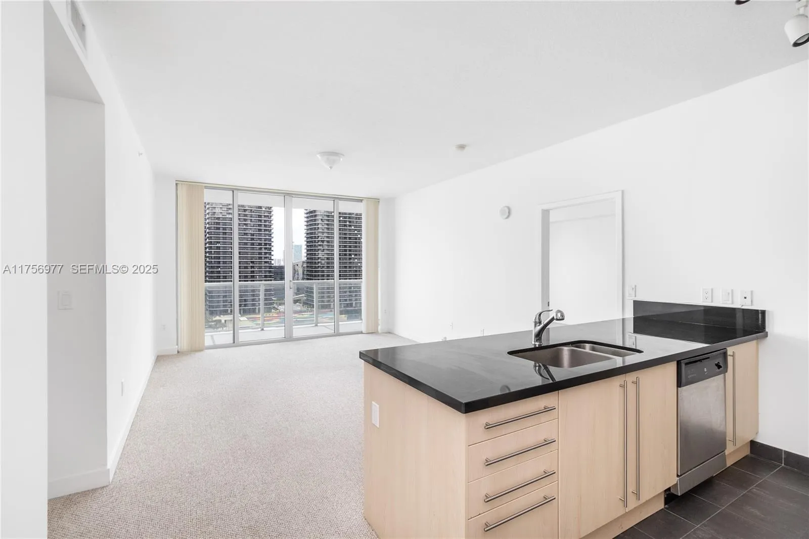 Foto de propiedad en 1111 SW 1st Avenue 2423-N, Miami, FL 33130 Miami con MLS# 