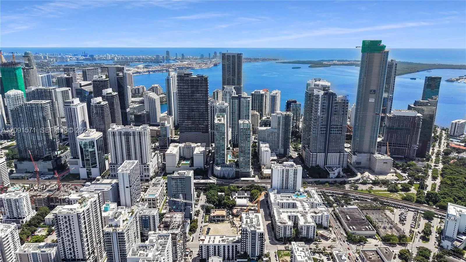 Foto de propiedad en 1111 SW 1st Avenue 3220-N, Miami, FL 33130 Miami con MLS# 