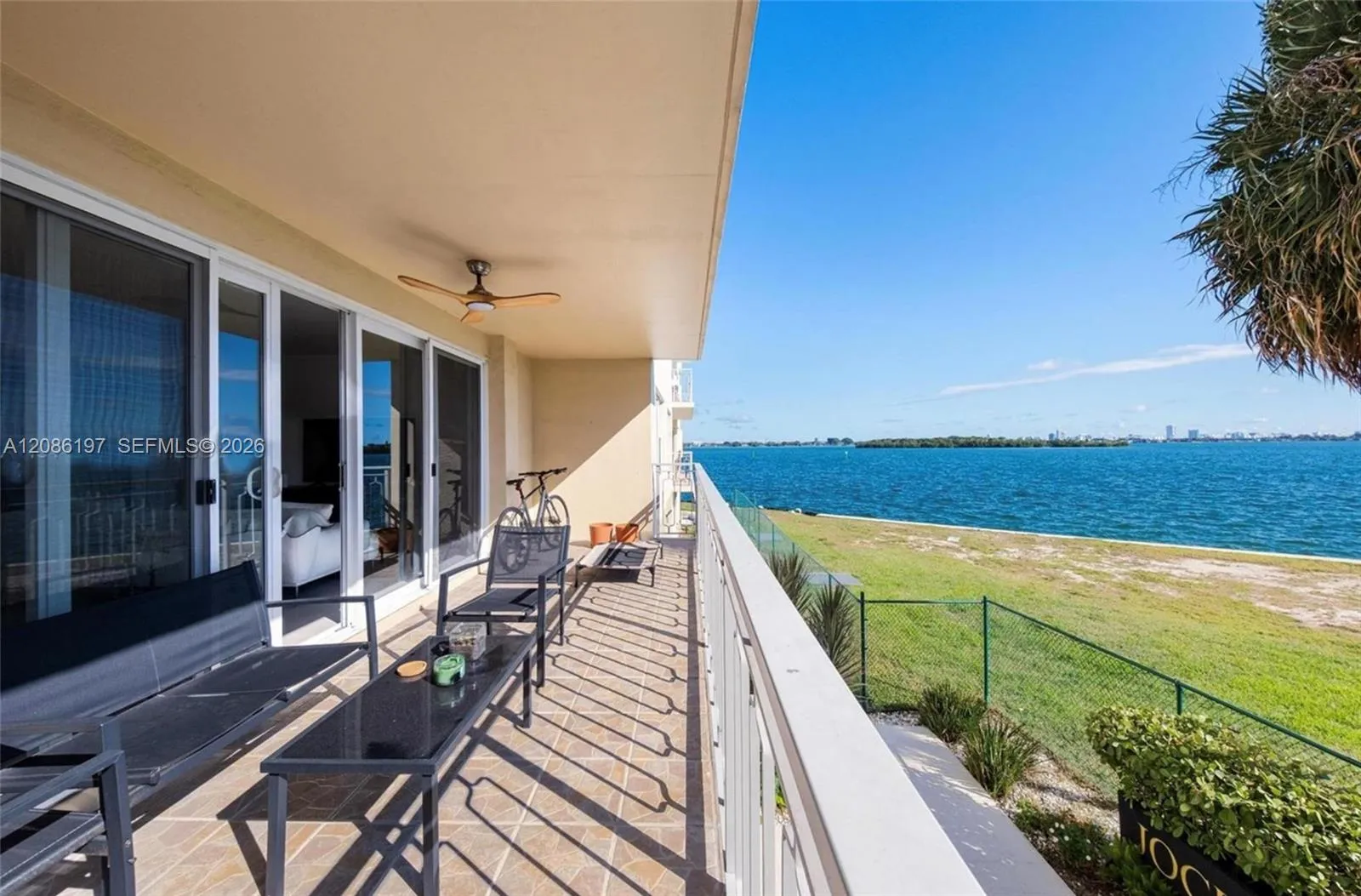 En Venta 11111 Biscayne 2D, Miami, FL 33181, Miami, FL 33181