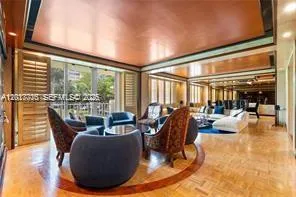 Foto de propiedad en 11111 Biscayne Boulevard 227, North Miami Beach, FL 33181 North Miami Beach con MLS#