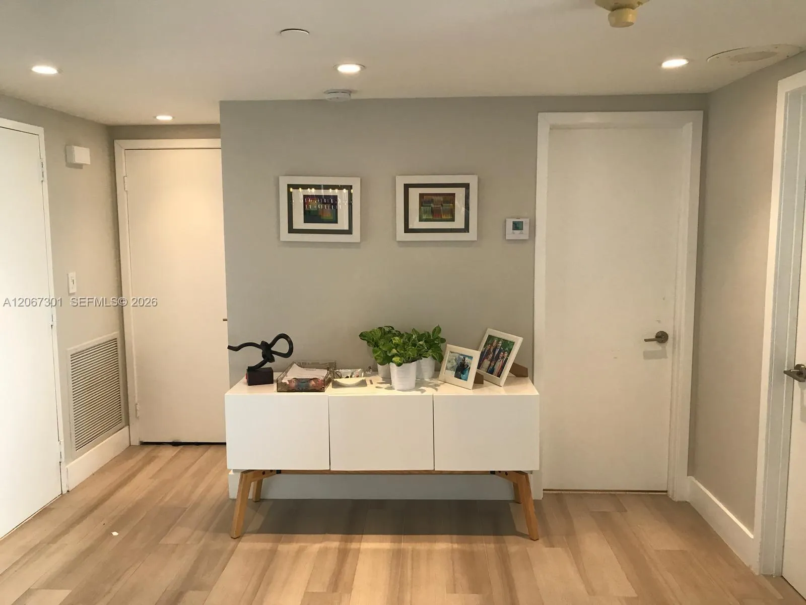 Foto de propiedad en 11113 Biscayne Boulevard 1955, Miami, FL 33181 Miami con MLS# 