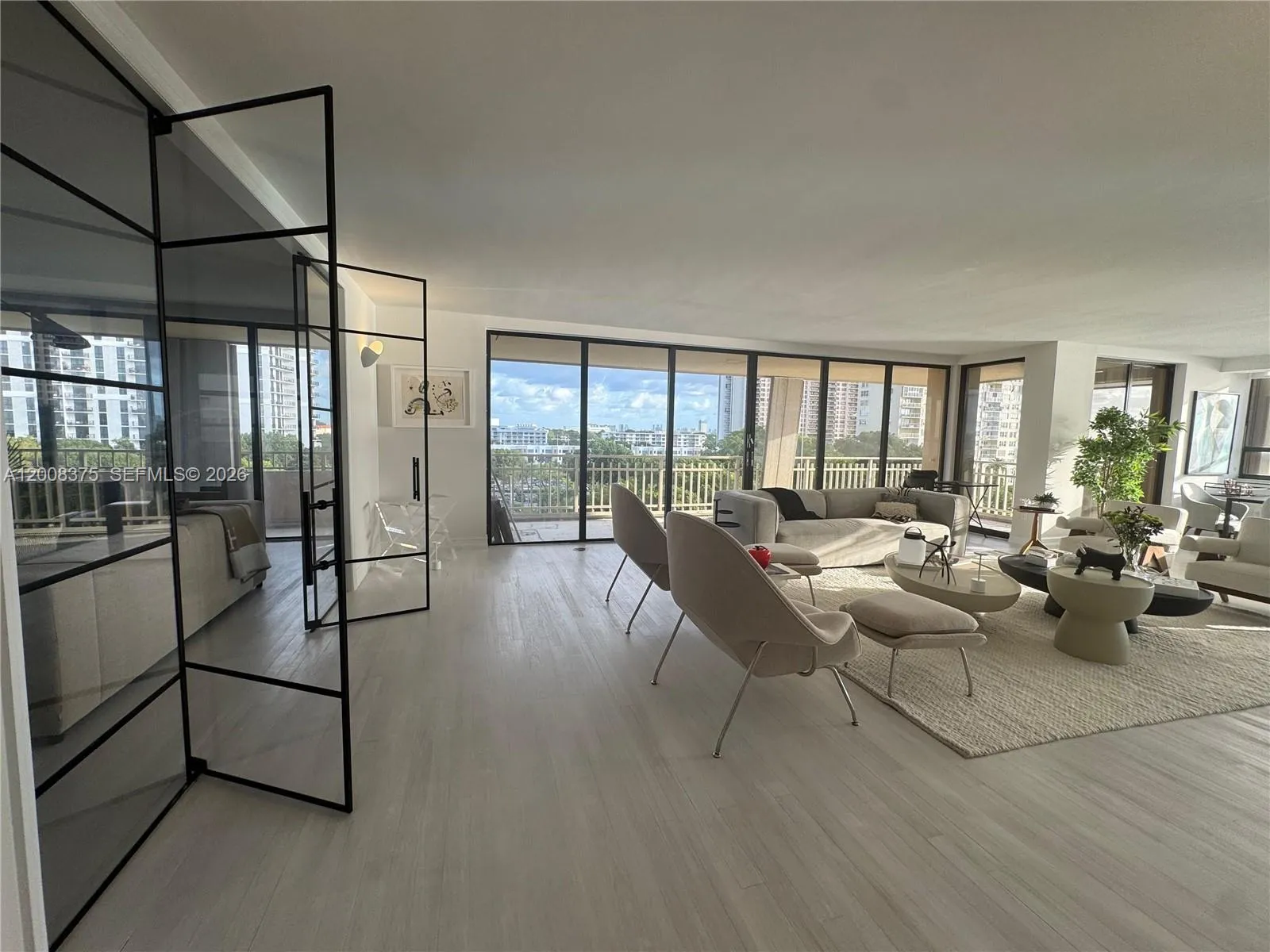 En Venta 11113 Biscayne Boulevard 558, Miami, FL 33181, Miami, FL 33181