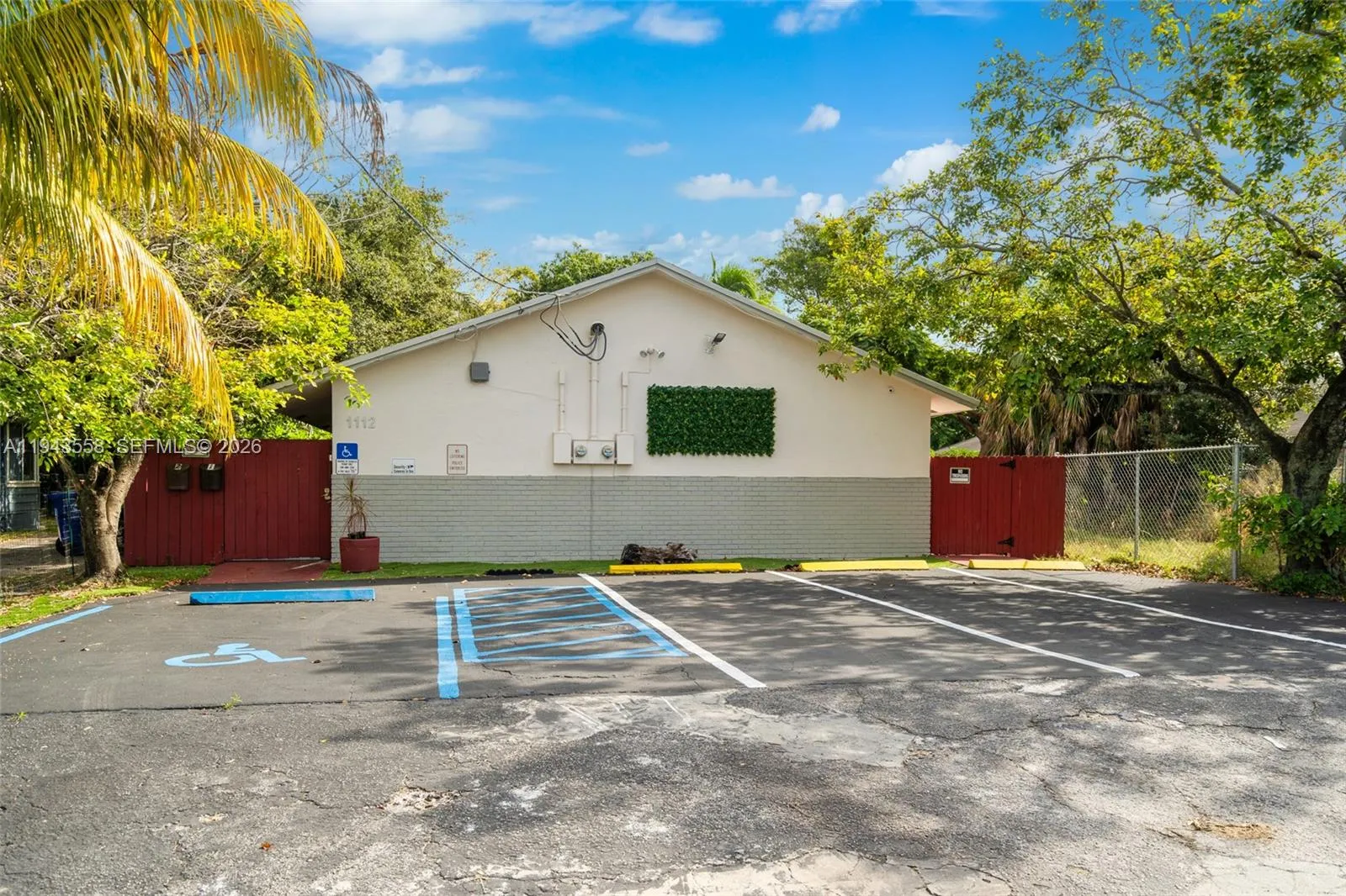 Vendido 1112 NE 5th Avenue, Fort Lauderdale, FL 33304, Fort Lauderdale, FL 33304