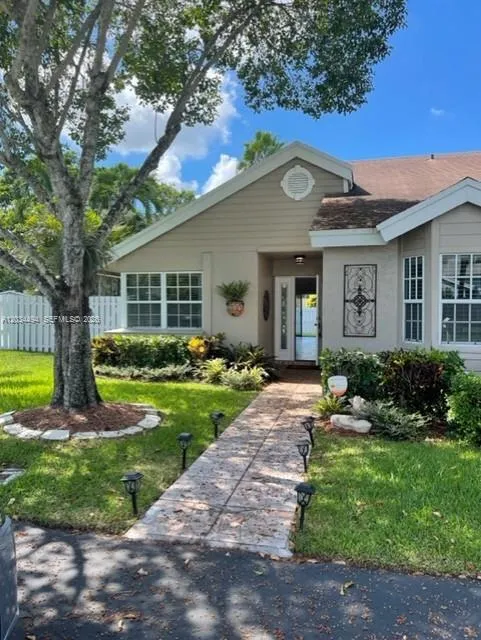 En Renta 11160 SW 11th Place 11160, Davie, FL 33324, Davie, FL 33324