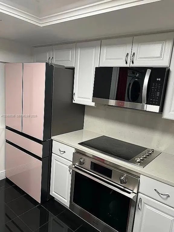 Foto de propiedad en 11183 NW 7th Street 204-20, Miami, FL 33172 Miami con MLS# 