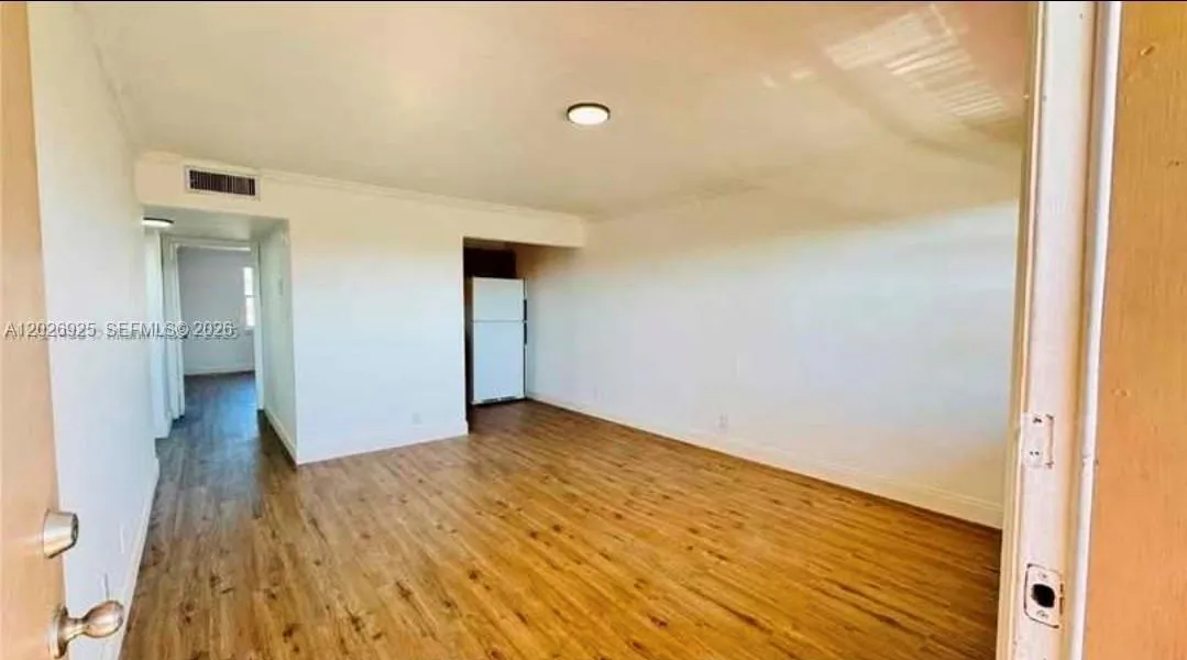 Foto de propiedad en 11195 SW 1st Street 319, Sweetwater, FL 33174 Sweetwater con MLS# 